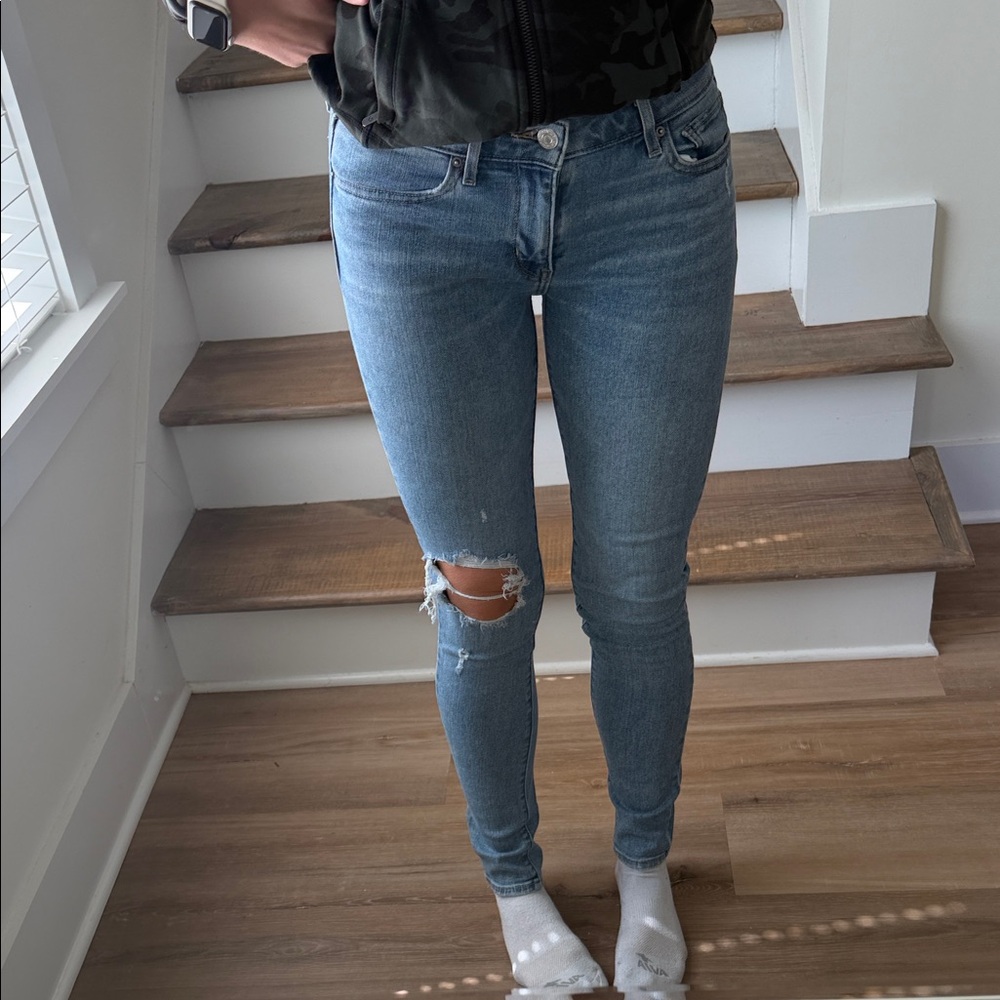 Women’s Light Blue Distressed Skinny Jeans